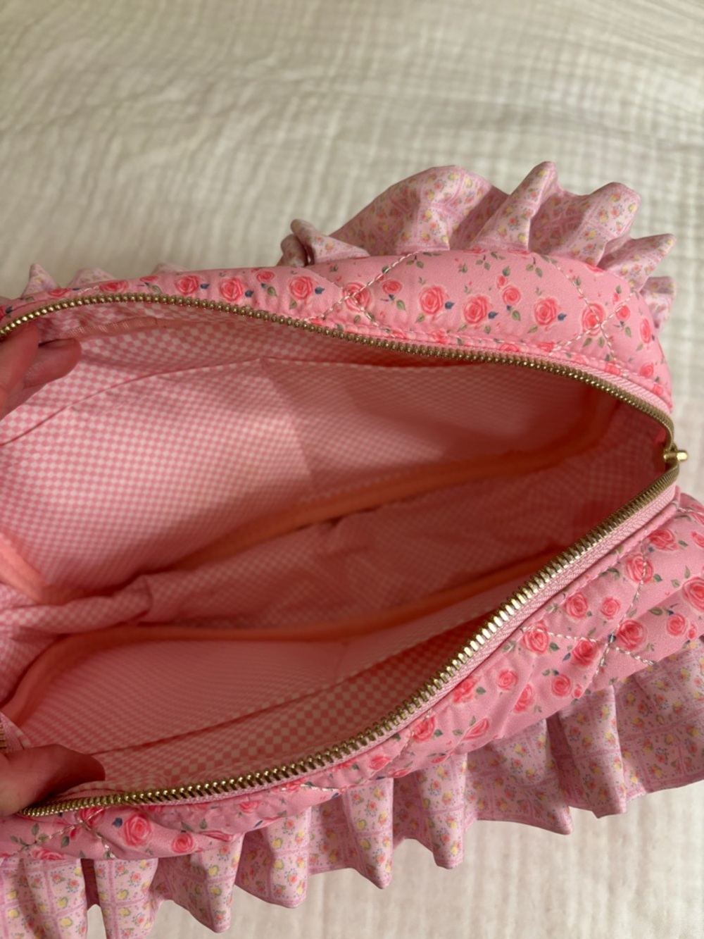 Strawberry Milk Mob Makeup Pouch Bag Pink Quilted Ruffled Pouch - Picture 5 of 6